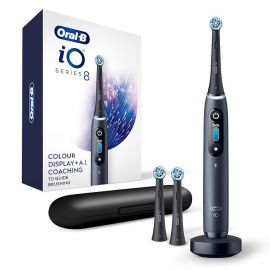 Oral-B iO Series 8 Electric Toothbrush with 2 Replacement Brush Heads and Travel Case, bàn chải có thể sạc lại, màu đen Onyx