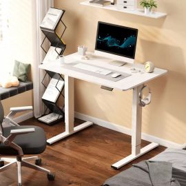 Bàn làm việc đứng có thể điều chỉnh độ cao tại nhà
